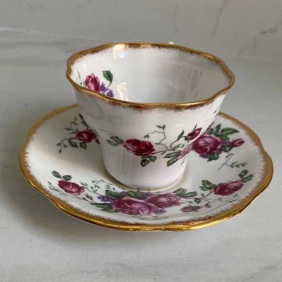 Rosina Bone China teacup and set  , Gold brushed edge - Picture 4 of 11